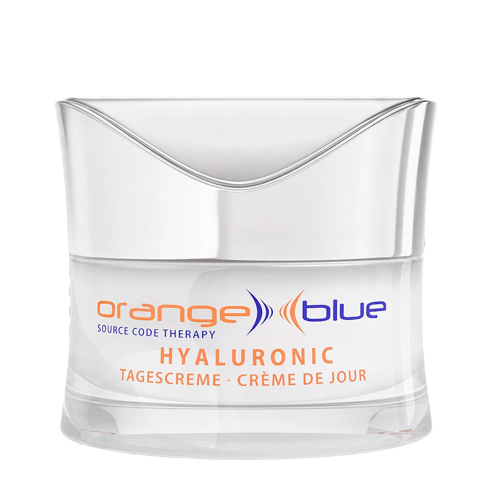 3D rendering of the hyaluronic day cream as a cut-out on white